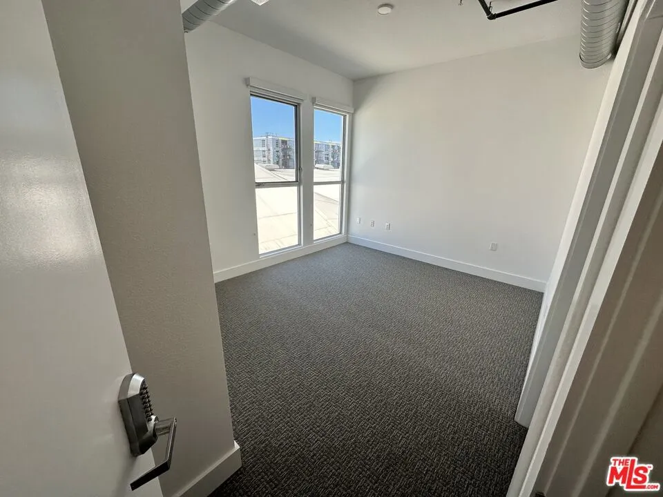 4210 Del Rey Avenue #417 Marina del Rey, CA 90292