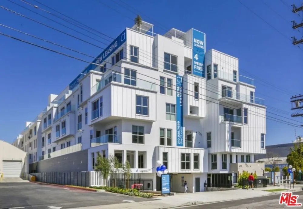 4210 Del Rey Avenue #417 Marina del Rey, CA 90292