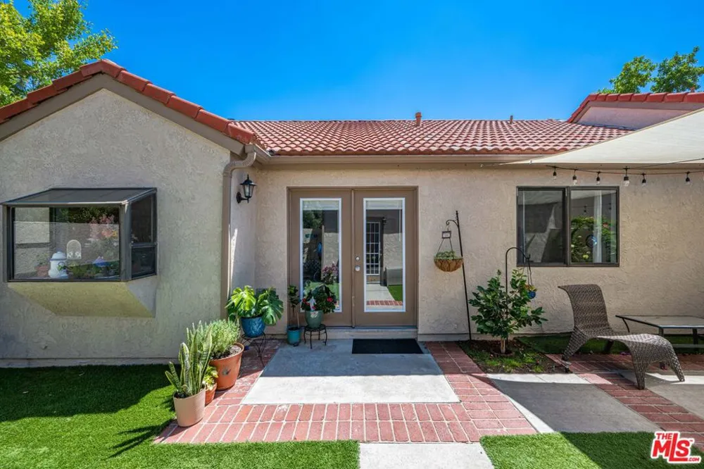 26331 Rainbow Glen Drive #239 Santa Clarita, CA 91321