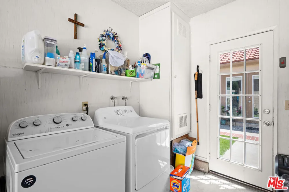 26331 Rainbow Glen Drive #239 Santa Clarita, CA 91321