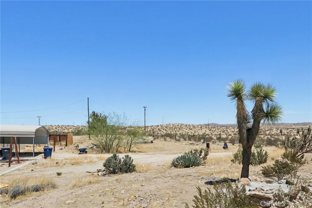 20741 E Avenue J12 Lancaster, CA 93535