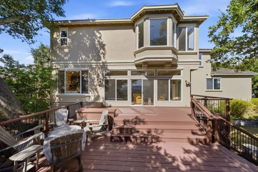 8411 Goldenrod Circle Gilroy, CA 95020