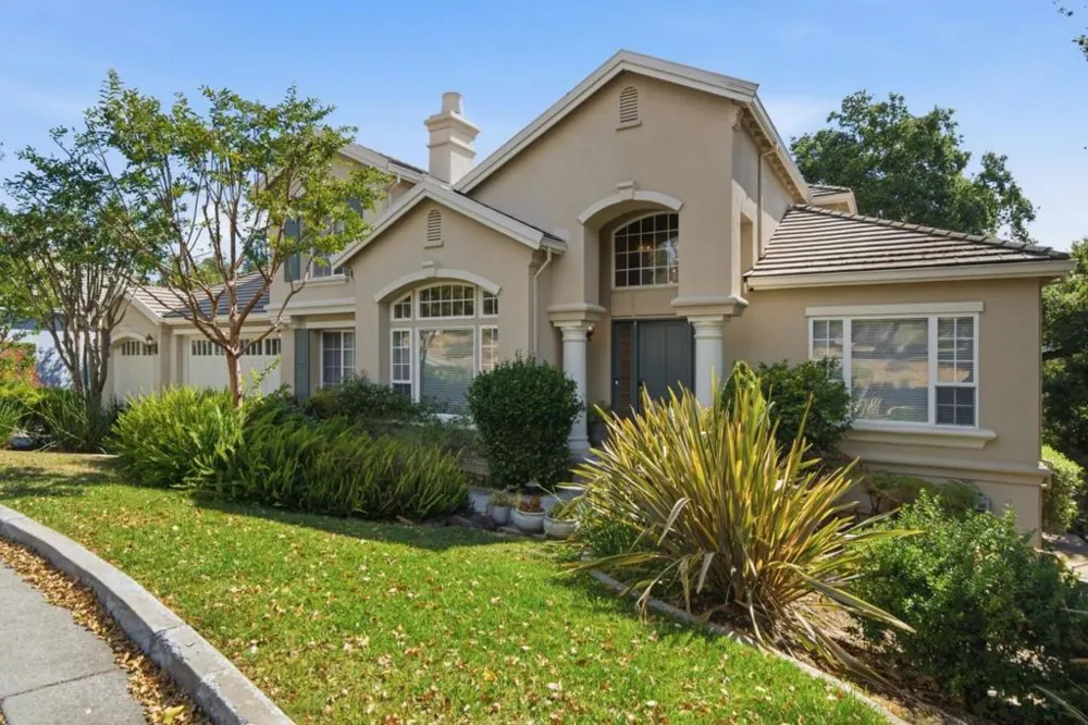 8411 Goldenrod Circle Gilroy, CA 95020