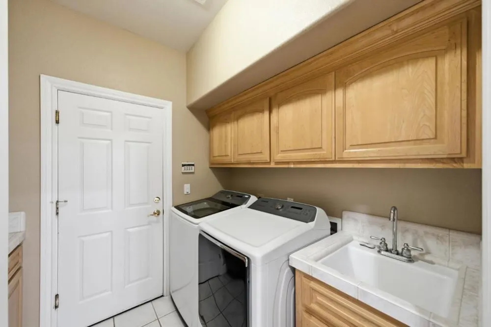8411 Goldenrod Circle Gilroy, CA 95020