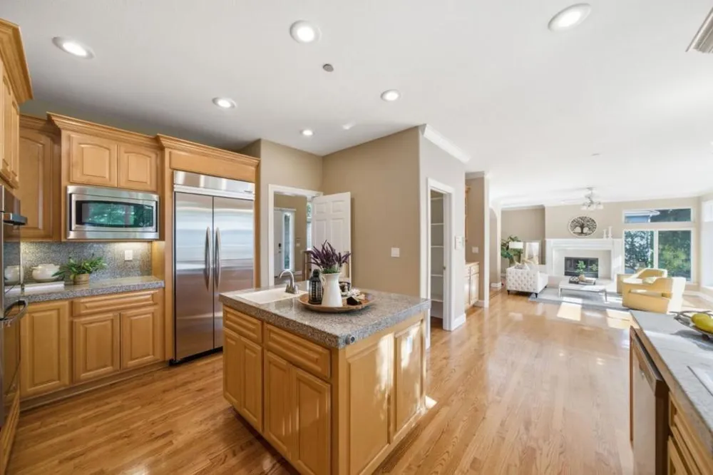 8411 Goldenrod Circle Gilroy, CA 95020