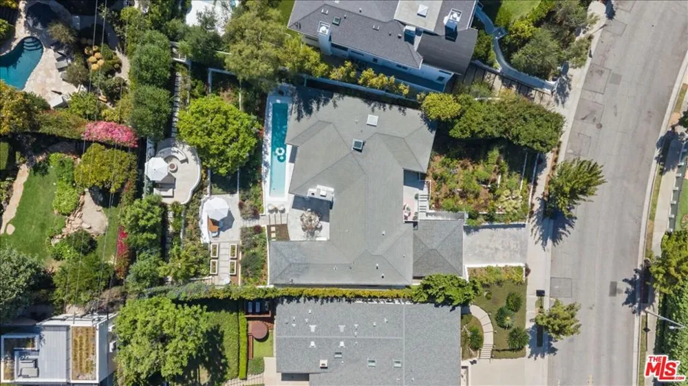 867 Berkeley Street Santa Monica, CA 90403