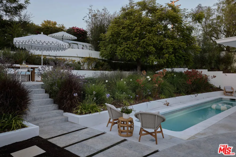 867 Berkeley Street Santa Monica, CA 90403