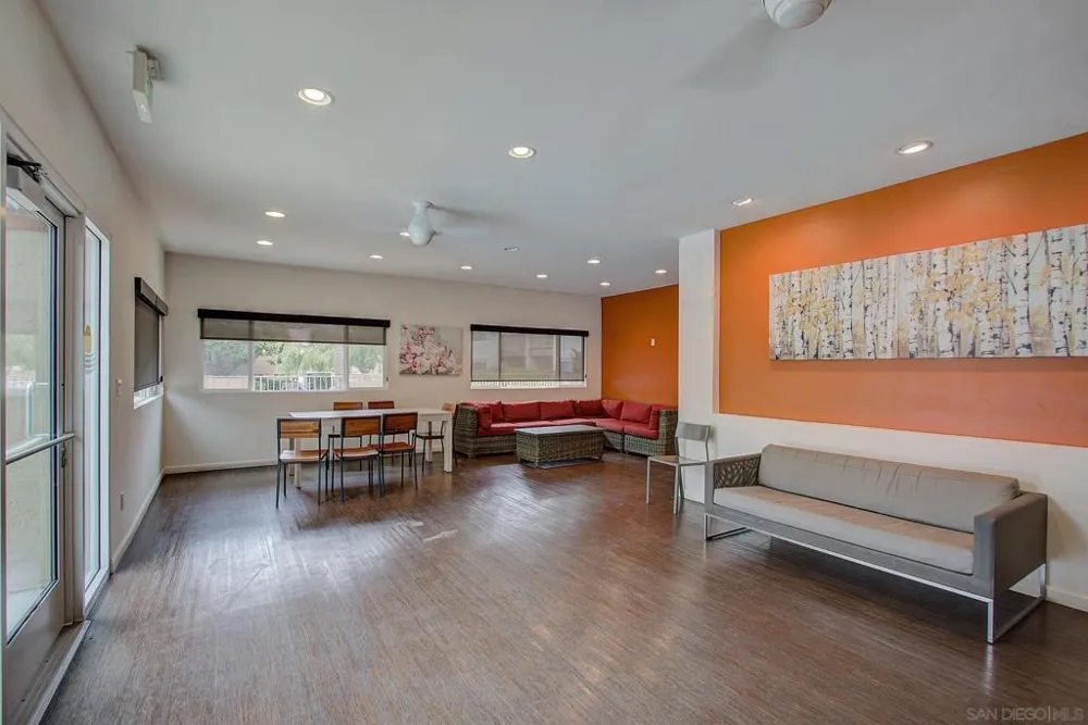 930 Via Mil Cumbres #142 Solana Beach, CA 92075
