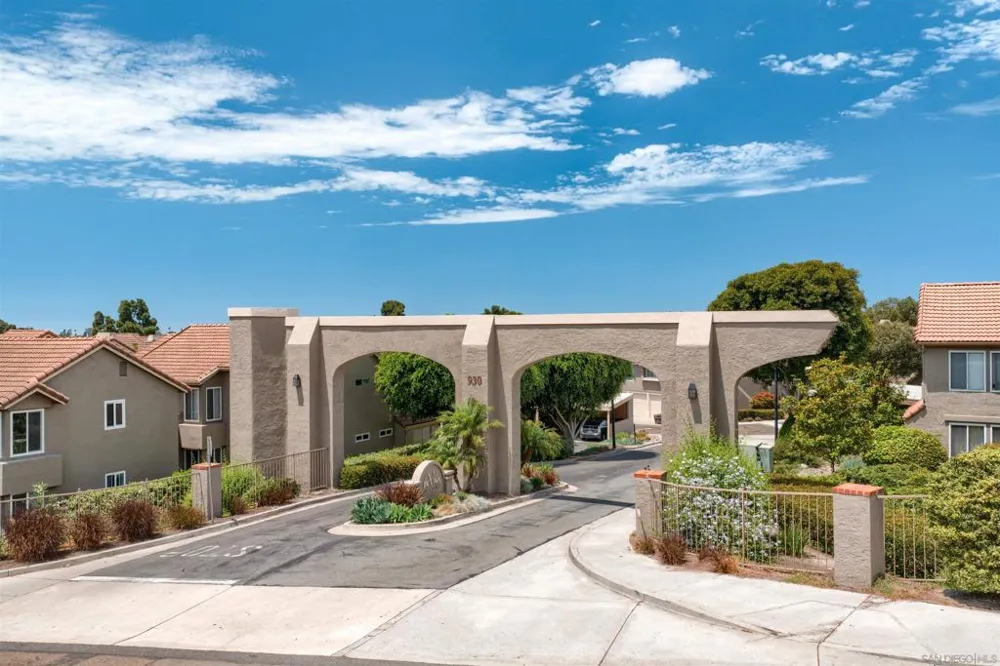 930 Via Mil Cumbres #142 Solana Beach, CA 92075