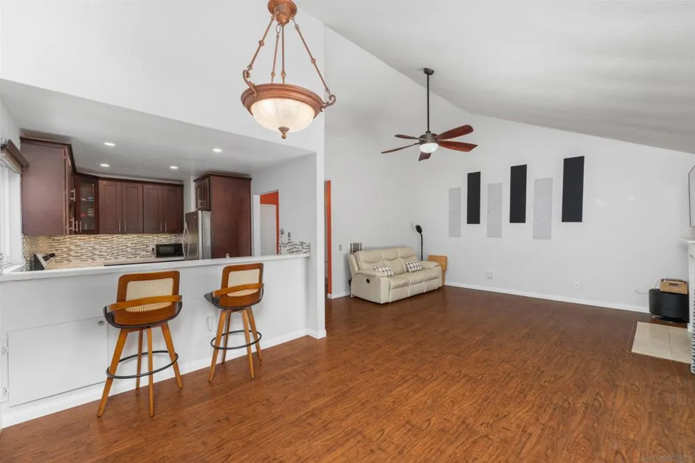 930 Via Mil Cumbres #142 Solana Beach, CA 92075