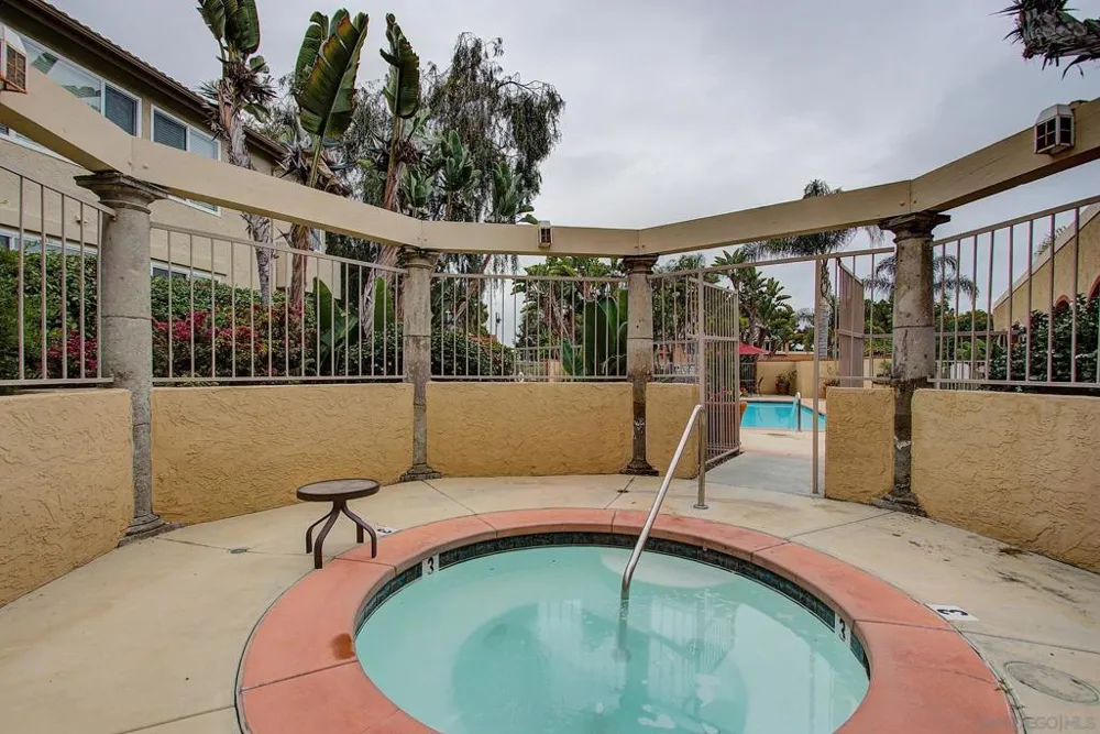 930 Via Mil Cumbres #142 Solana Beach, CA 92075