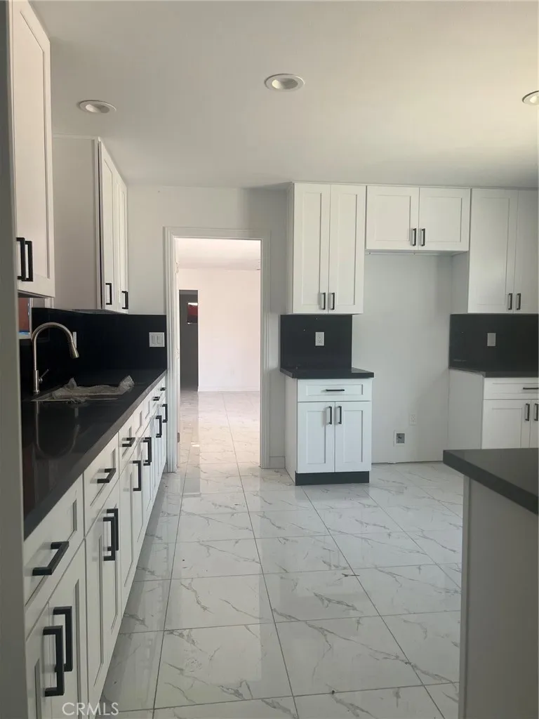 6295 Argyle San Bernardino, CA 92404