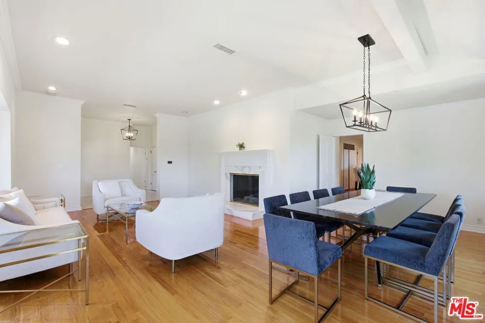 3690 Crownridge Drive Sherman Oaks, CA 91403