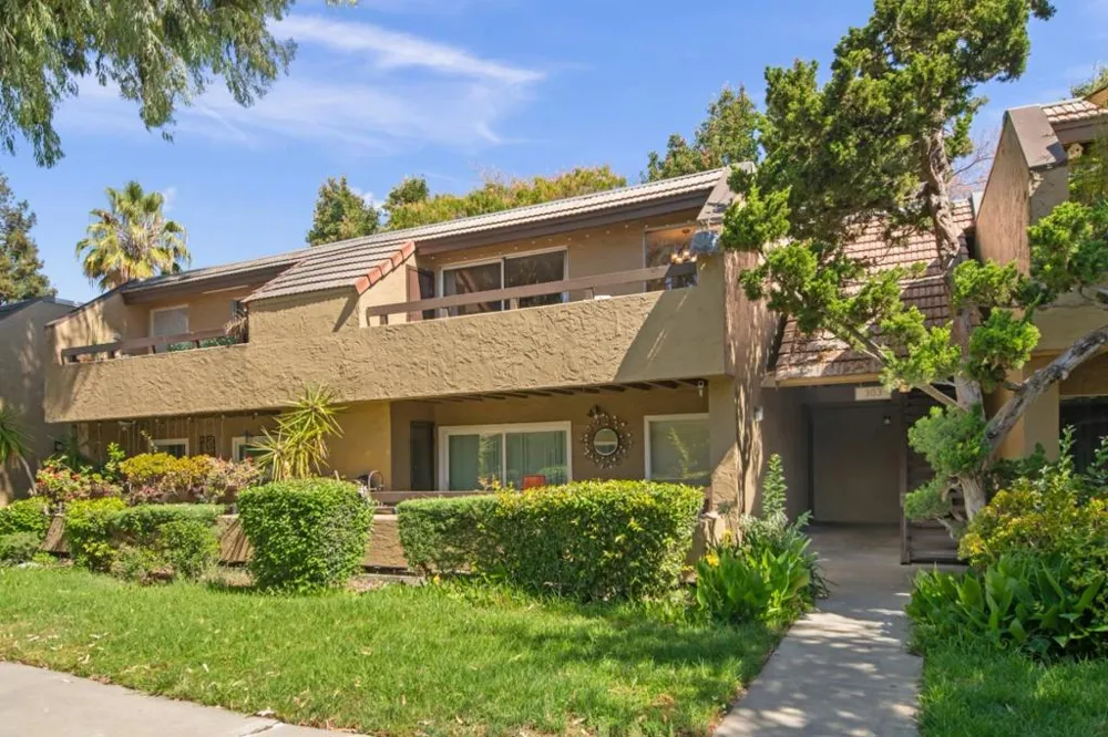 303 Tradewinds Drive #10 San Jose, CA 95123