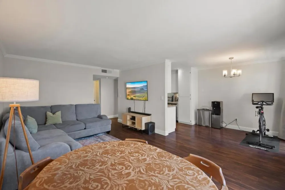 303 Tradewinds Drive #10 San Jose, CA 95123