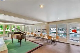 303 Tradewinds Drive #10 San Jose, CA 95123