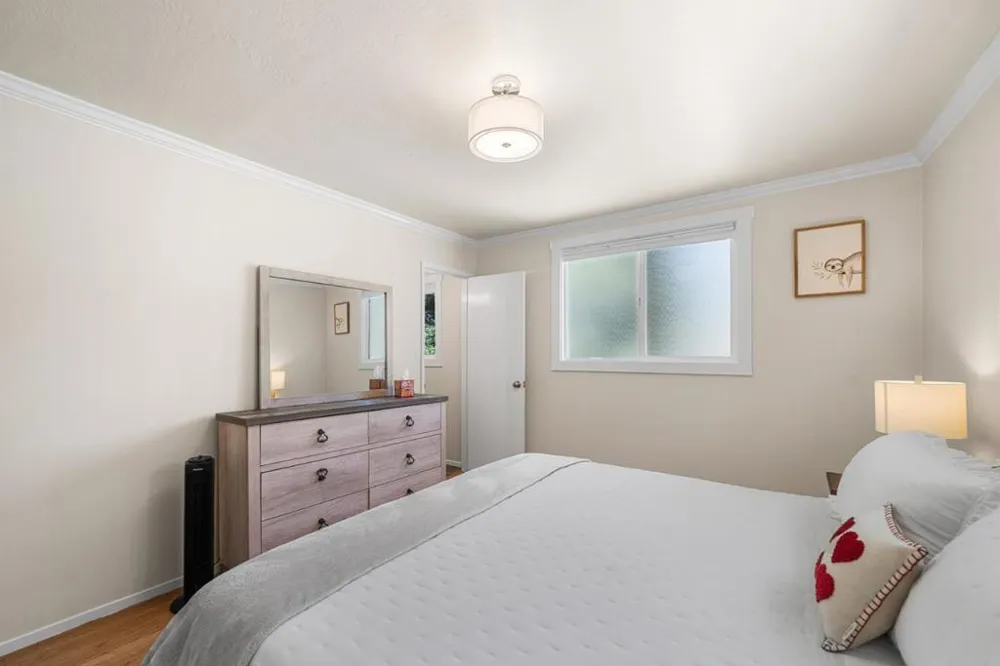 11 Recreation Drive La Honda, CA 94020