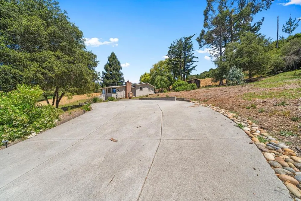 11 Recreation Drive La Honda, CA 94020