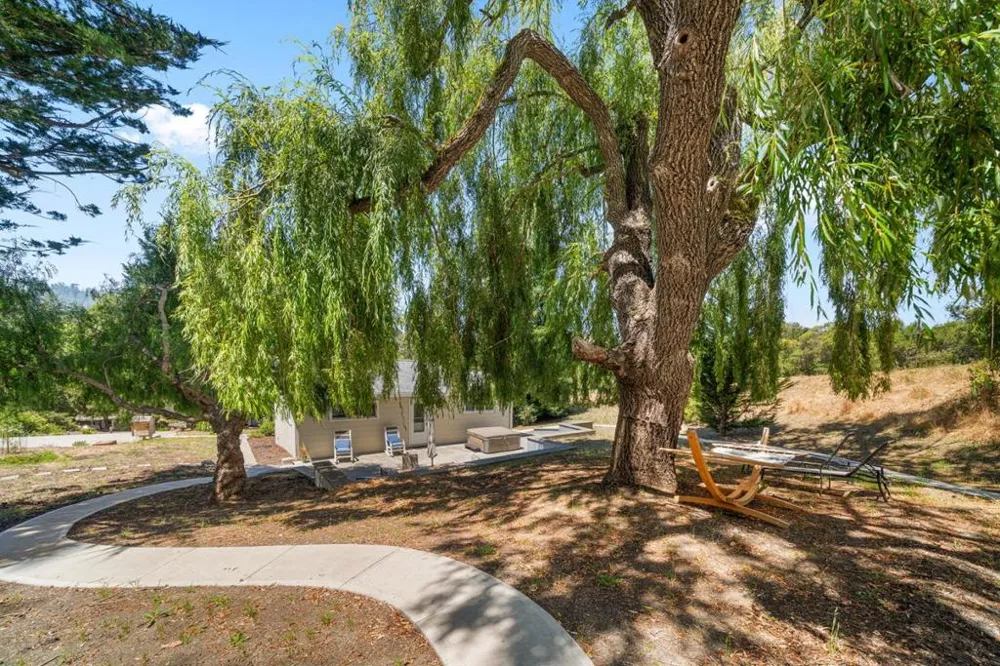 11 Recreation Drive La Honda, CA 94020