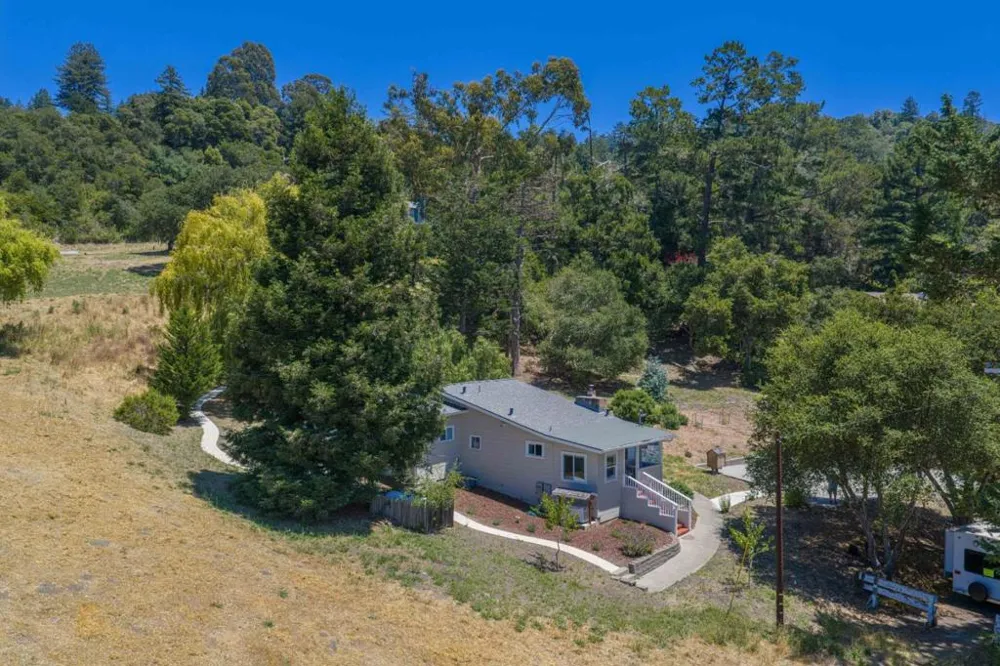 11 Recreation Drive La Honda, CA 94020