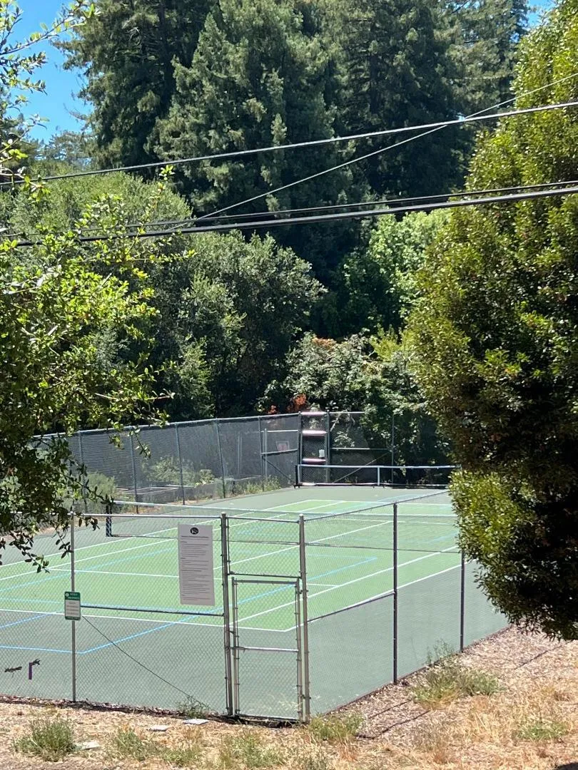 11 Recreation Drive La Honda, CA 94020