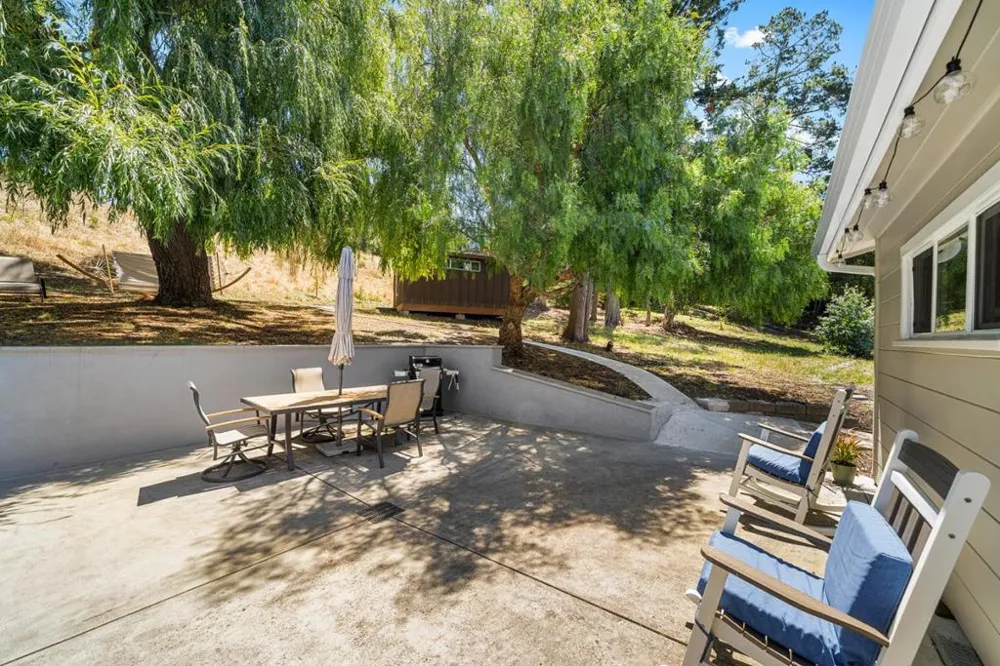 11 Recreation Drive La Honda, CA 94020