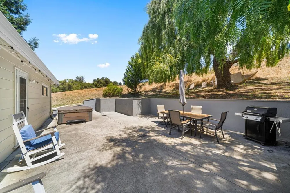 11 Recreation Drive La Honda, CA 94020