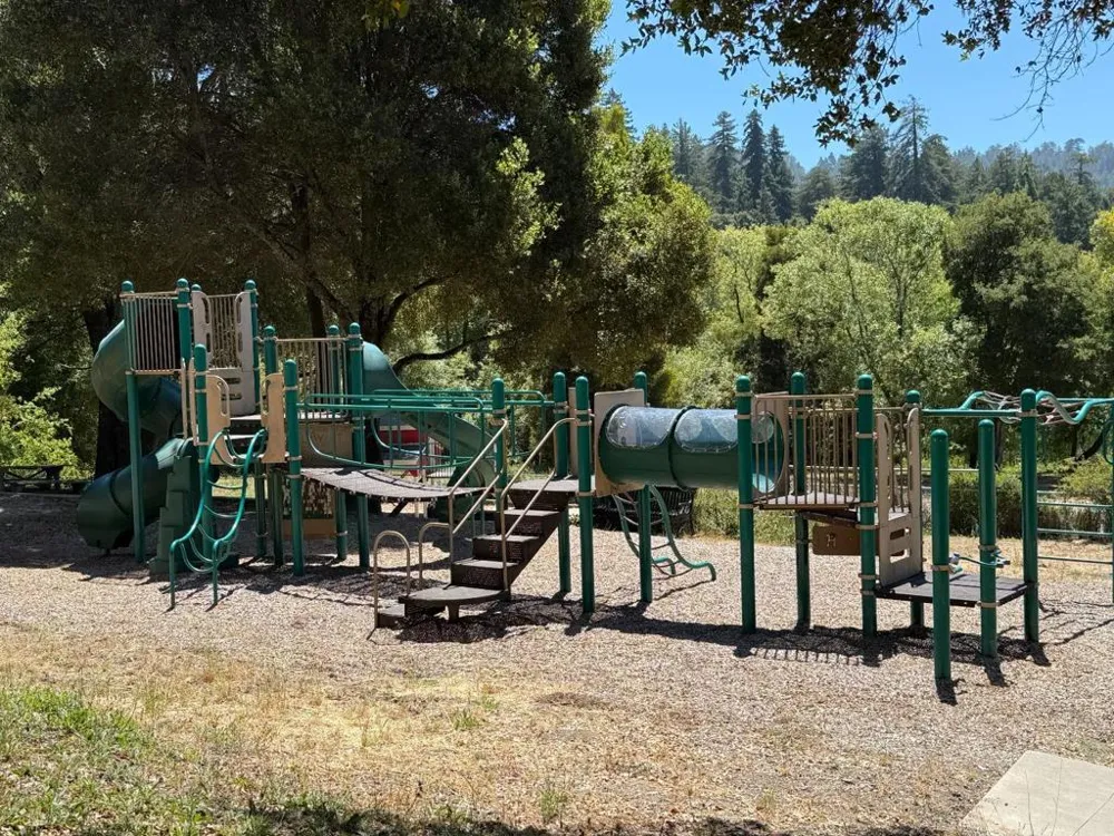 11 Recreation Drive La Honda, CA 94020