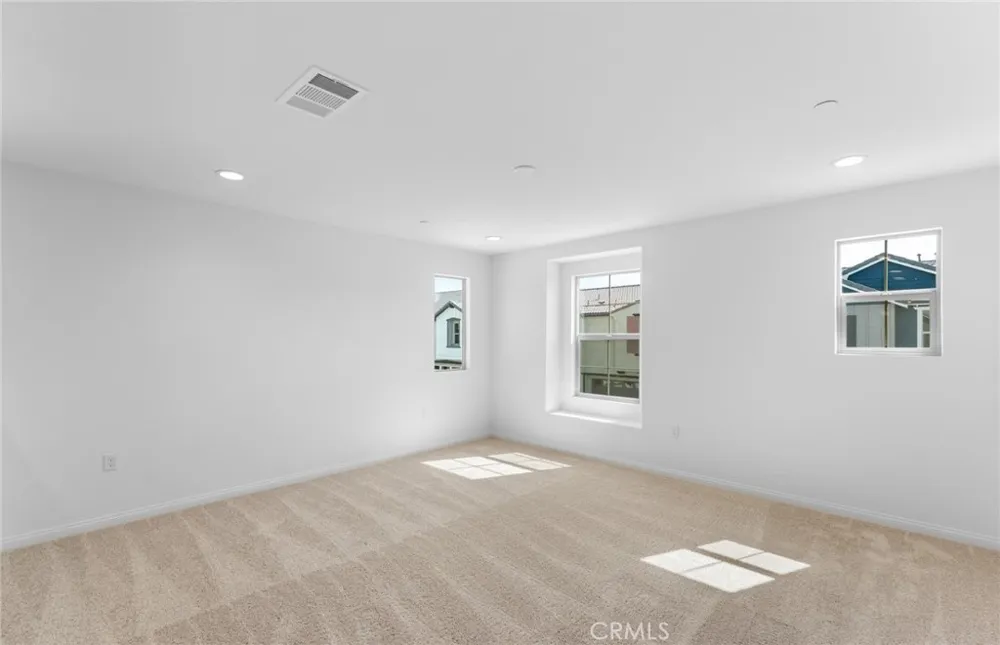 4244 East Flutter Privado Ontario, CA 91761