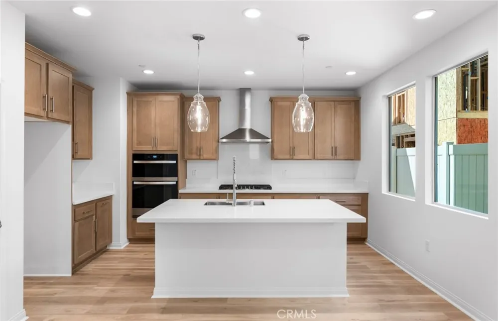 4244 East Flutter Privado Ontario, CA 91761