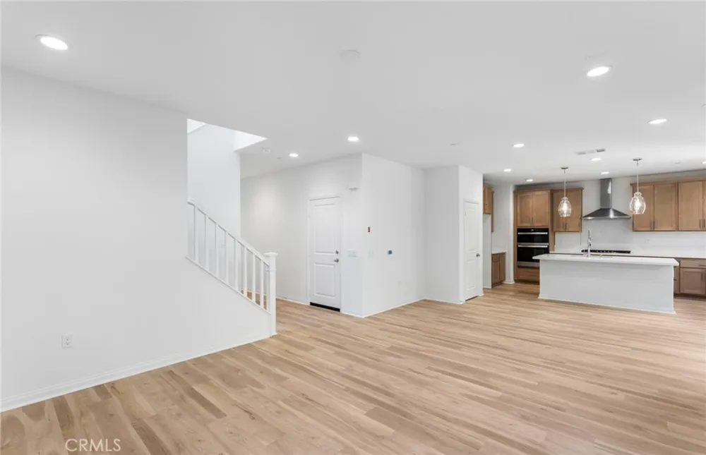 4244 East Flutter Privado Ontario, CA 91761