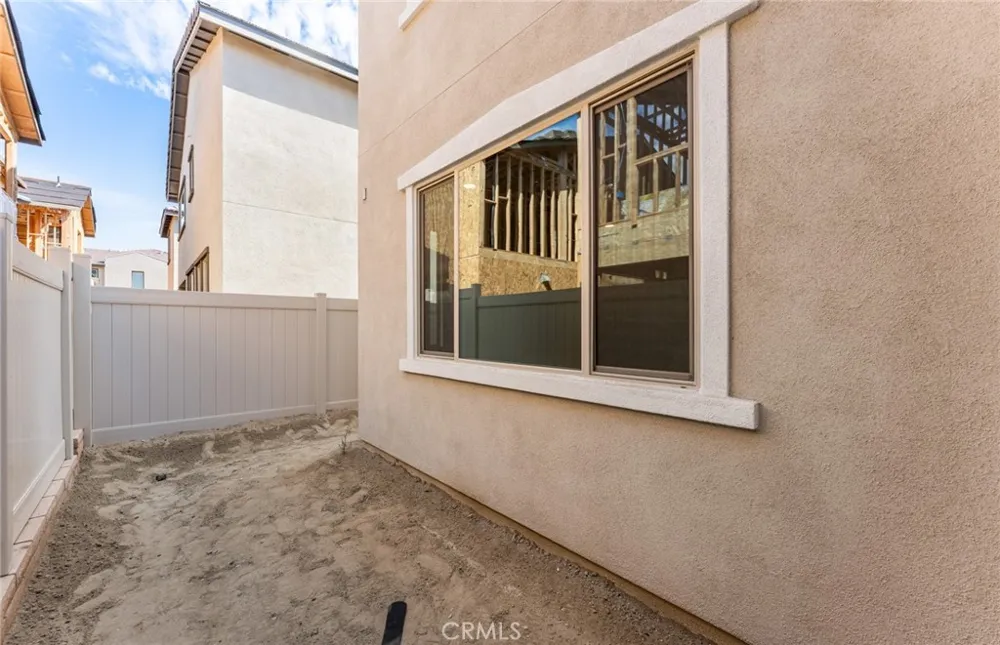 4244 East Flutter Privado Ontario, CA 91761