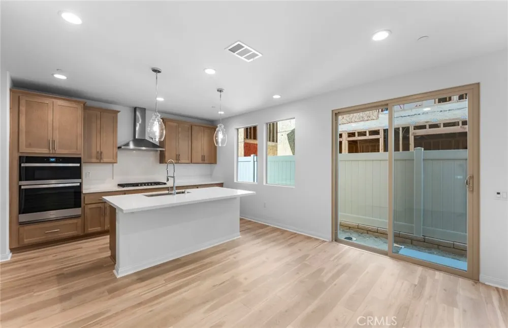 4244 East Flutter Privado Ontario, CA 91761