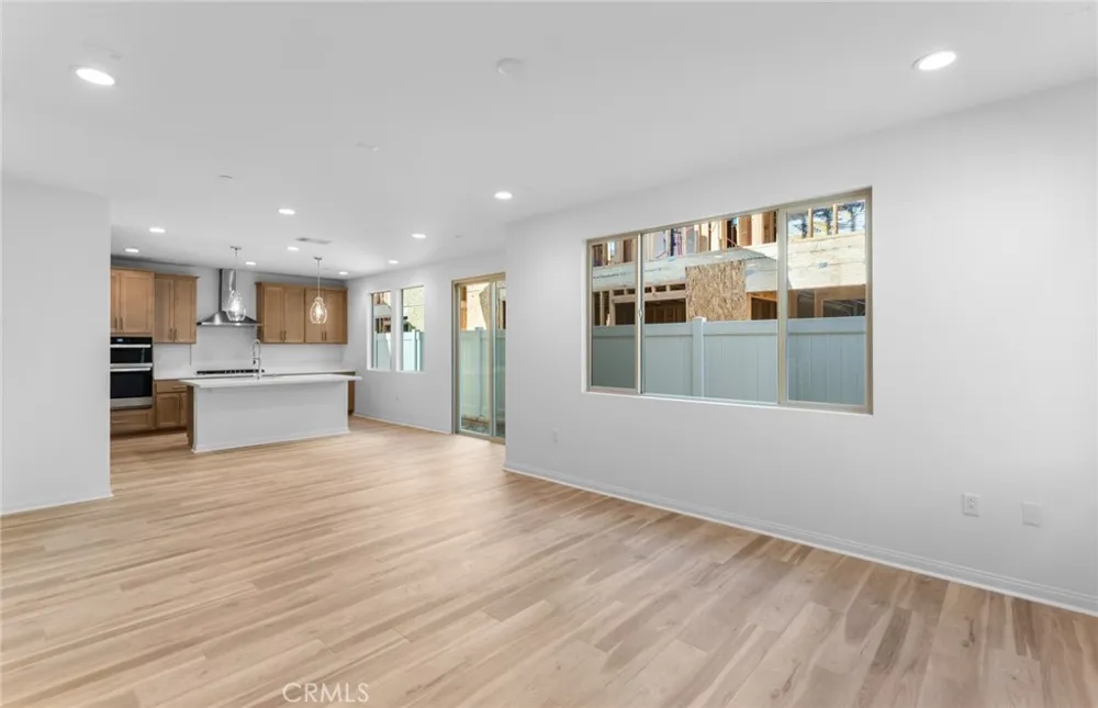 4244 East Flutter Privado Ontario, CA 91761