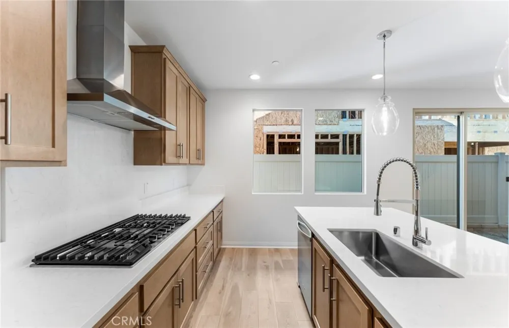 4244 East Flutter Privado Ontario, CA 91761