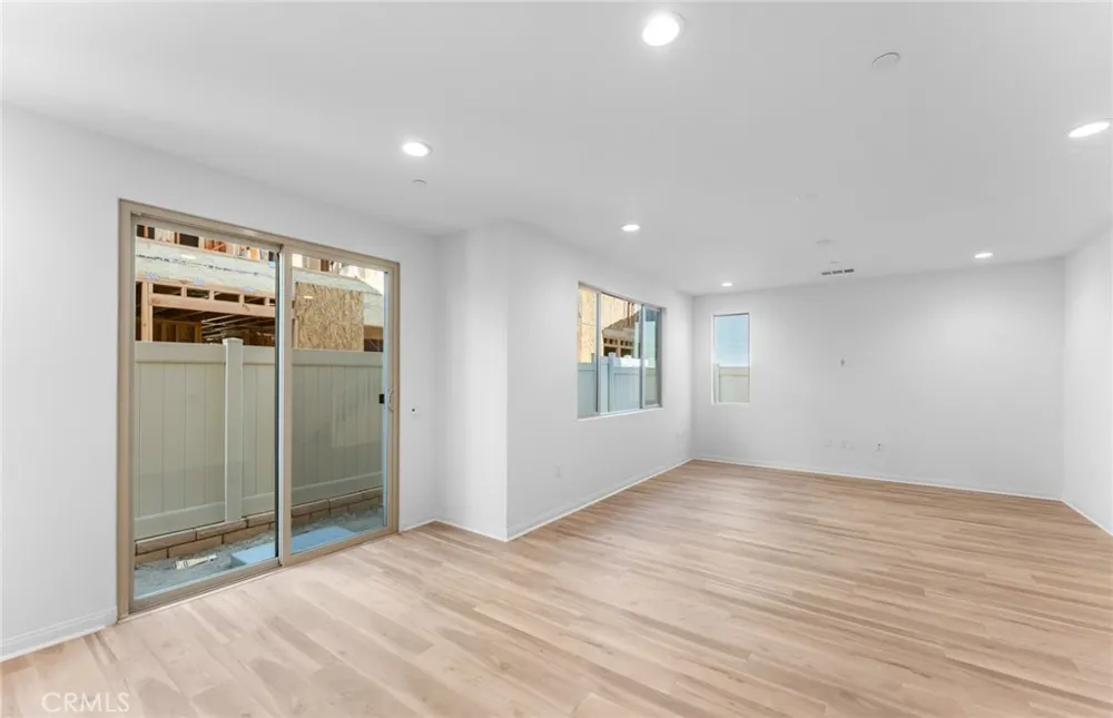 4244 East Flutter Privado Ontario, CA 91761