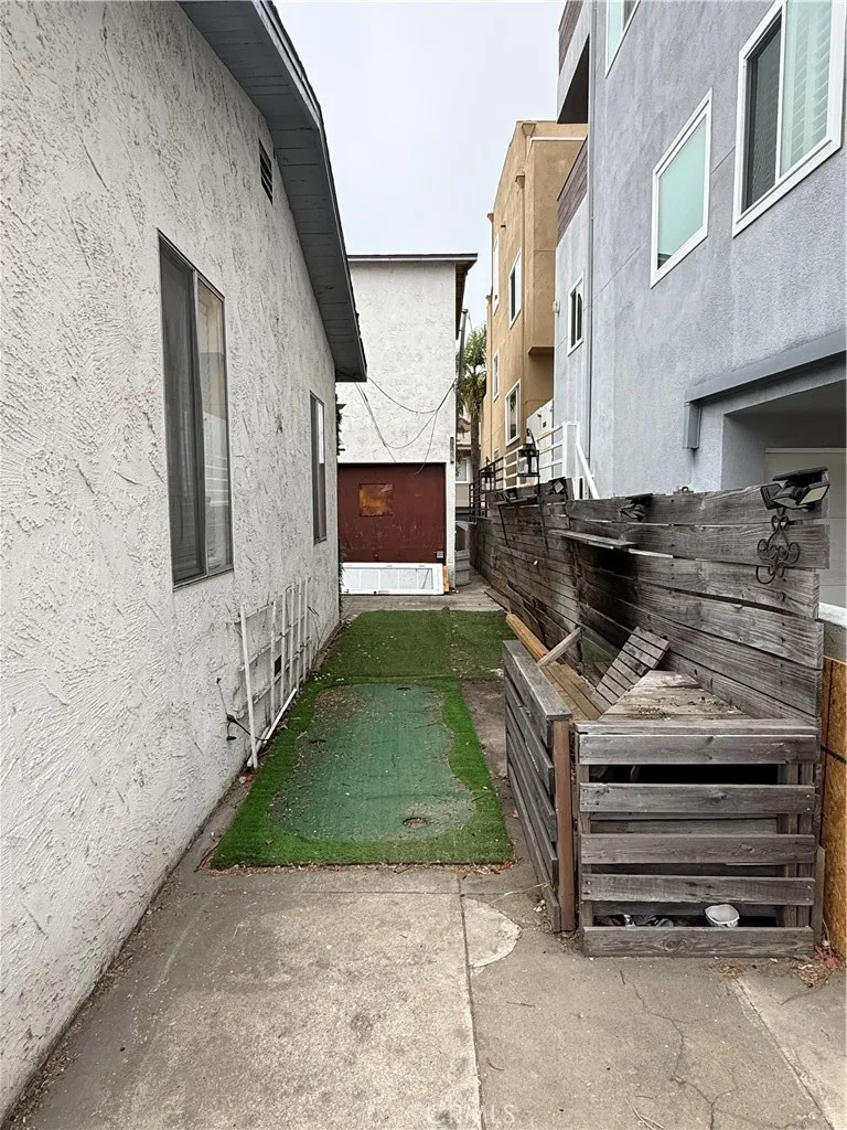 1053 Loma Hermosa Beach, CA 90254