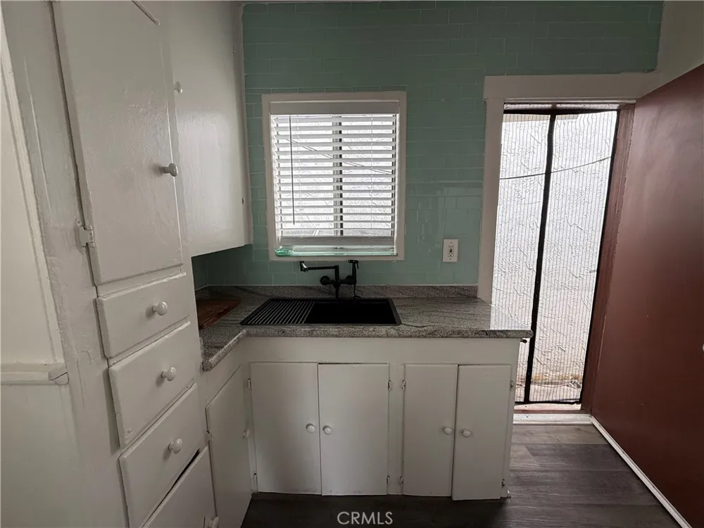 1053 Loma Hermosa Beach, CA 90254