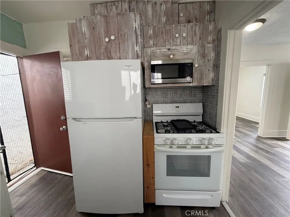 1053 Loma Hermosa Beach, CA 90254