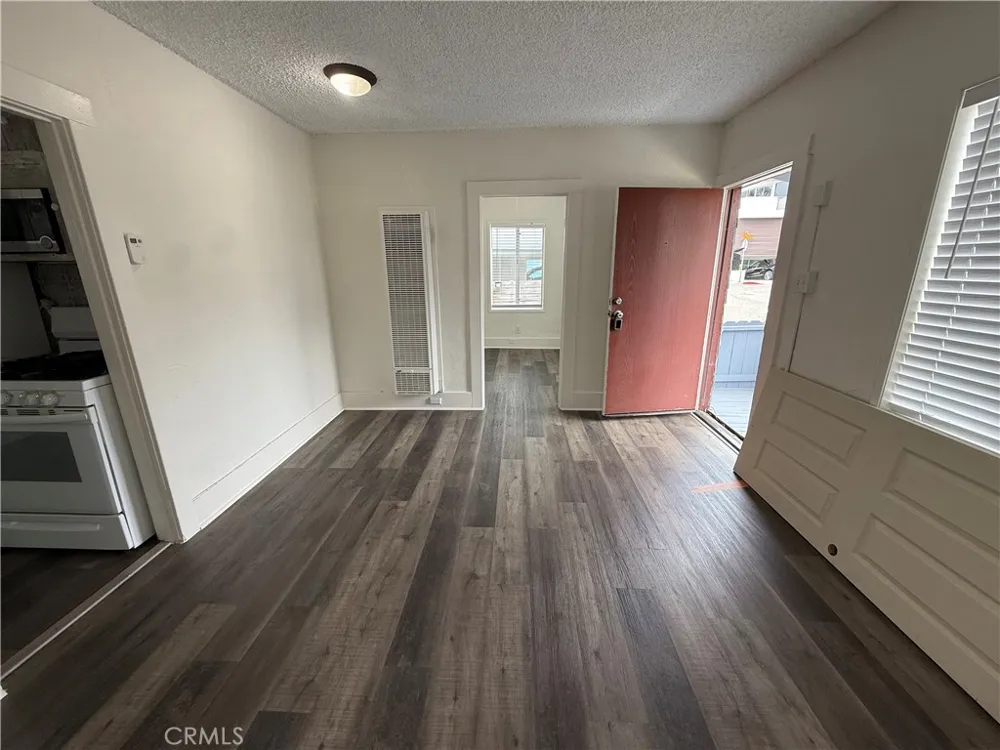 1053 Loma Hermosa Beach, CA 90254