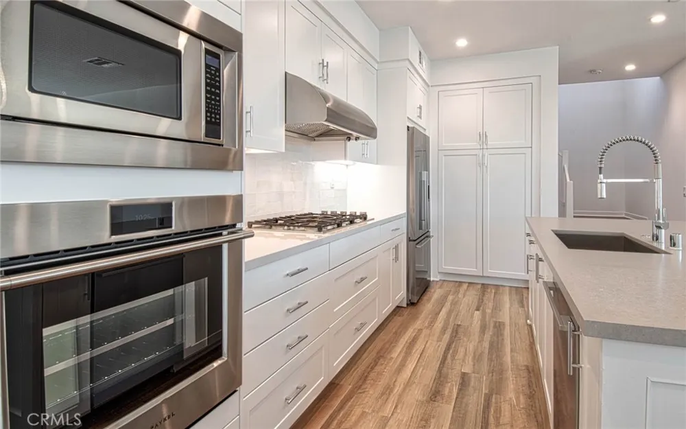 1182 Winslow Lane Newport Beach, CA 92660