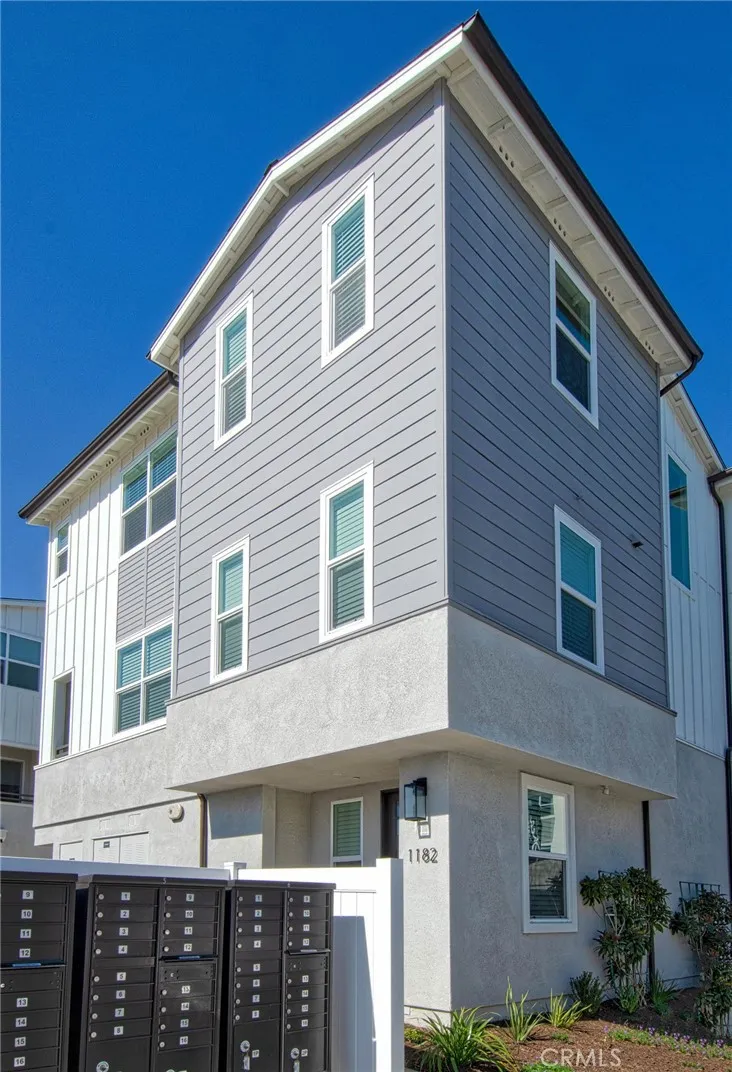 1182 Winslow Lane Newport Beach, CA 92660