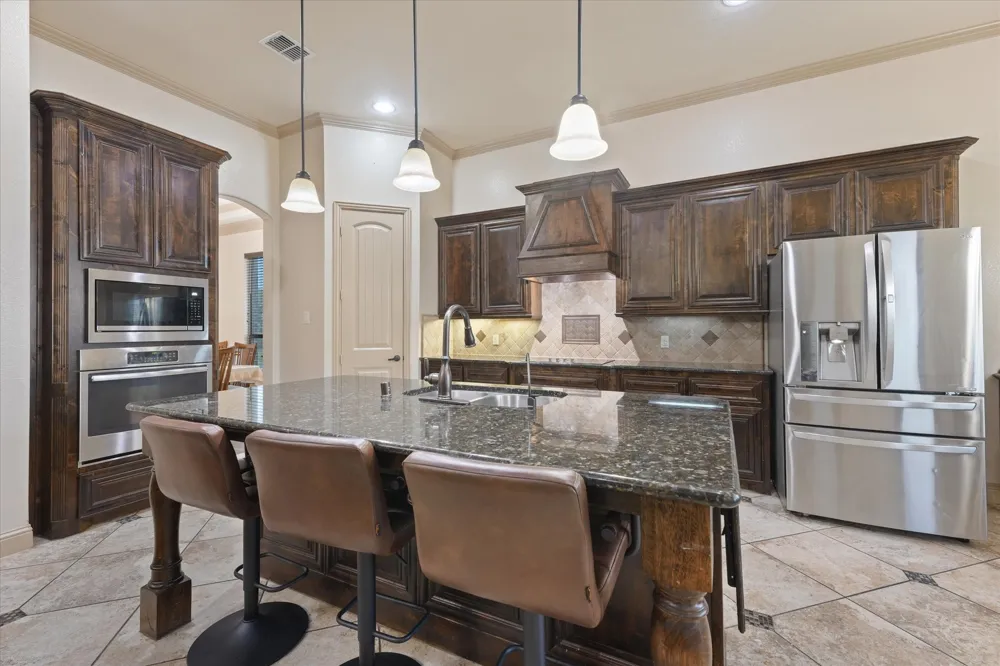 7910 Edgeglen Trail Sachse, TX 75048