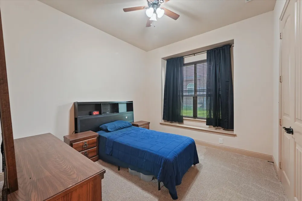 7910 Edgeglen Trail Sachse, TX 75048