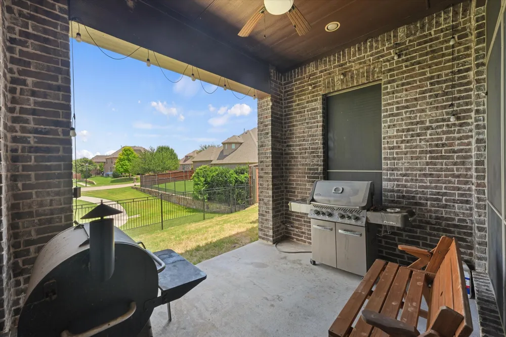7910 Edgeglen Trail Sachse, TX 75048