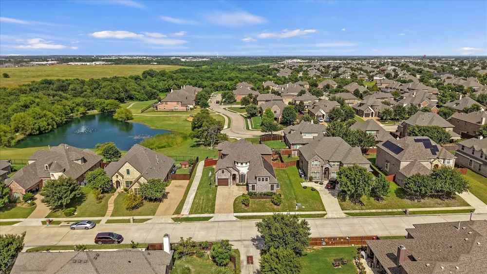 7910 Edgeglen Trail Sachse, TX 75048