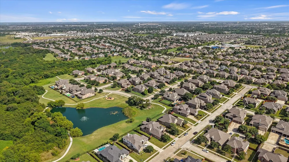 7910 Edgeglen Trail Sachse, TX 75048