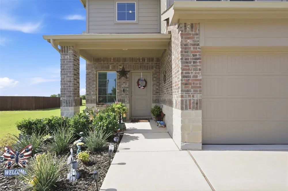 224 Running River Drive Boyd, TX 76023