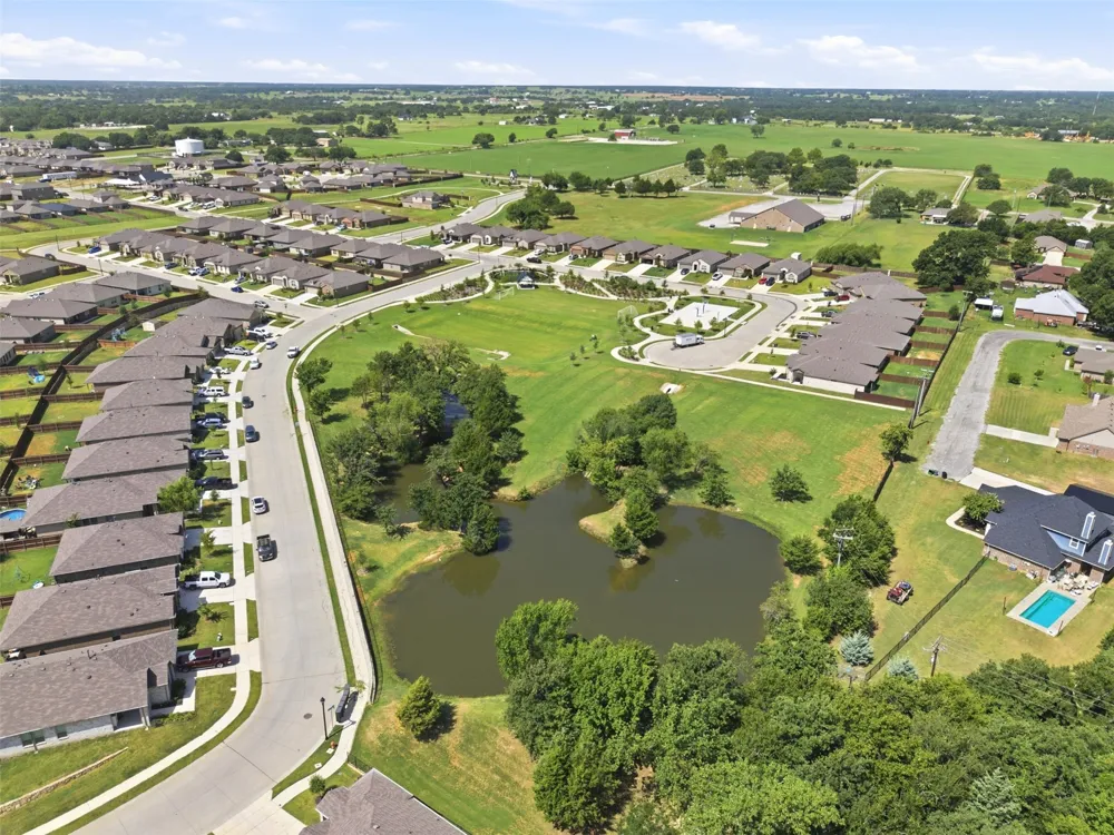 224 Running River Drive Boyd, TX 76023