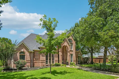 1008 Lark Haven Lane